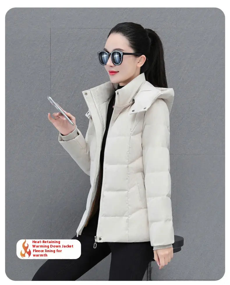Chaqueta corta de plumón color crema para mujer, abrigo acolchado corto, grueso y abrigador para el invierno, con capucha y forro de lana polar para mayor abrigo