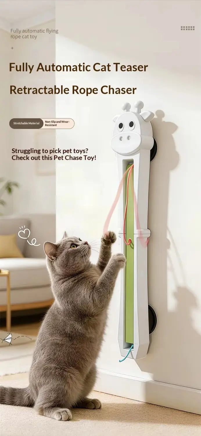 Señuelo para gato montado en la pared con forma de jirafa blanca y cuerda retráctil, con hebras de colores, diseñado como juguetes interactivos para gatos.