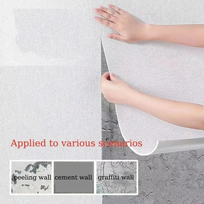 Weiße, strukturierte 3D-Leinen-Selbstklebentapete, die als Wandreparaturfolie auf eine beschädigte Oberfläche aufgebracht wird, geeignet für Wohn- und Kinderzimmer, Papiertapeten.