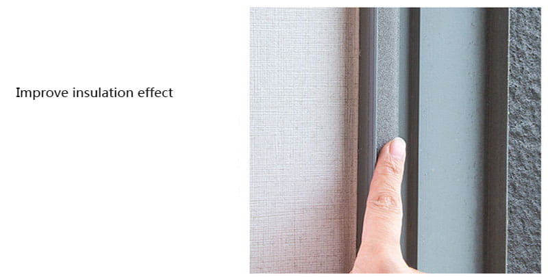 Bande d’étanchéité en mousse silicone grise pour calfeutrage installée entre un mur texturé et un cadre de fenêtre afin d’améliorer l’isolation des portes et des fenêtres