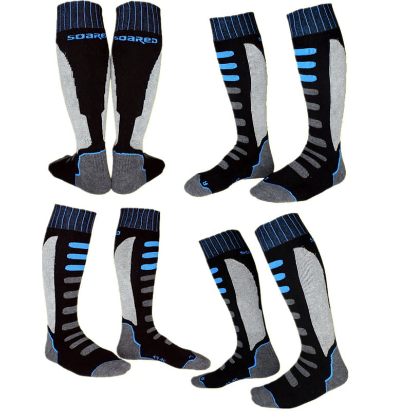 Chaussettes de ski thermiques en coton épais noir gris et bleu, avec coutures renforcées et bord-côte, conçues pour une utilisation en sports d’hiver en famille