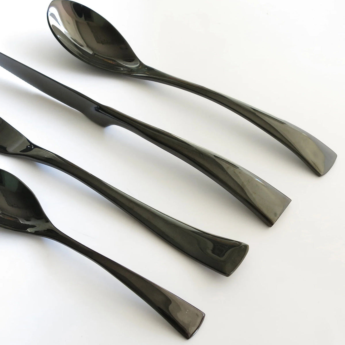 24Pcs/Set Stainless Steel Dinnerware Flatware Set Dinner Spoon Fork Knife Cutlery Set Tableware Set Service For 4 or 6