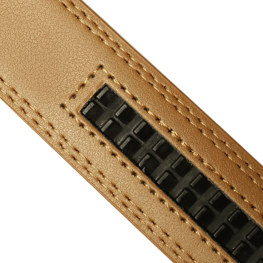 Sangle de ceinture en cuir véritable pour homme de 31 cm de couleur dorée, avec insert de boucle noir texturé.