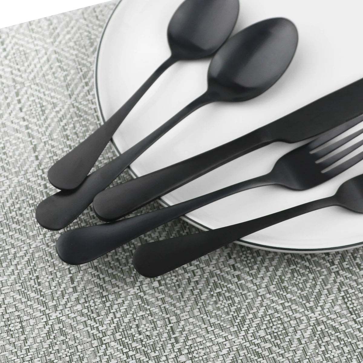 6Pcs Matte Black Dinnerware Cutlery Set Stainless Steel Silverware Butter Steak Knife Dessert Fork Spoon Flatware Tableware Set