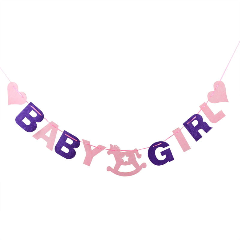 Guirnalda banderín de fieltro para baby shower para decoración de fiesta en rosa y morado, con texto de «niña» e incluye recortes en forma de corazón y de caballo mecedor.