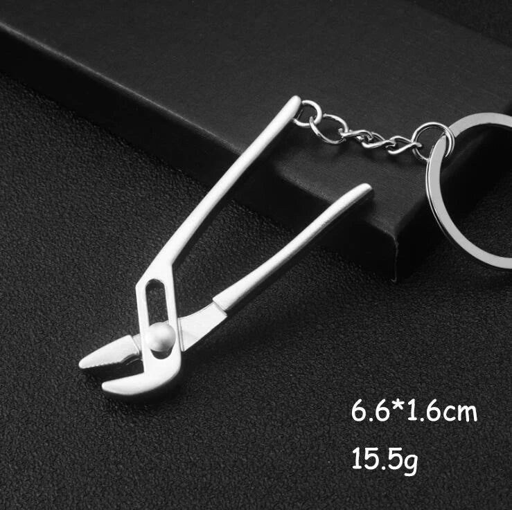 Keychains For Men Car Bag KeyRing Outdoor Combination Tool Portable Mini Utility Pocket Clasp Ruler Hammer Wrench Pliers Shovel