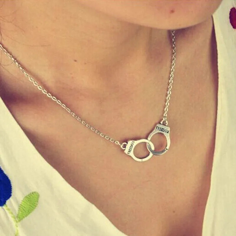 Handcuff Pendant Necklace for Women Men Steampunk Lover's Collares FREEDOM Unique Design Valentine's Day Gift Fashion Jewelry