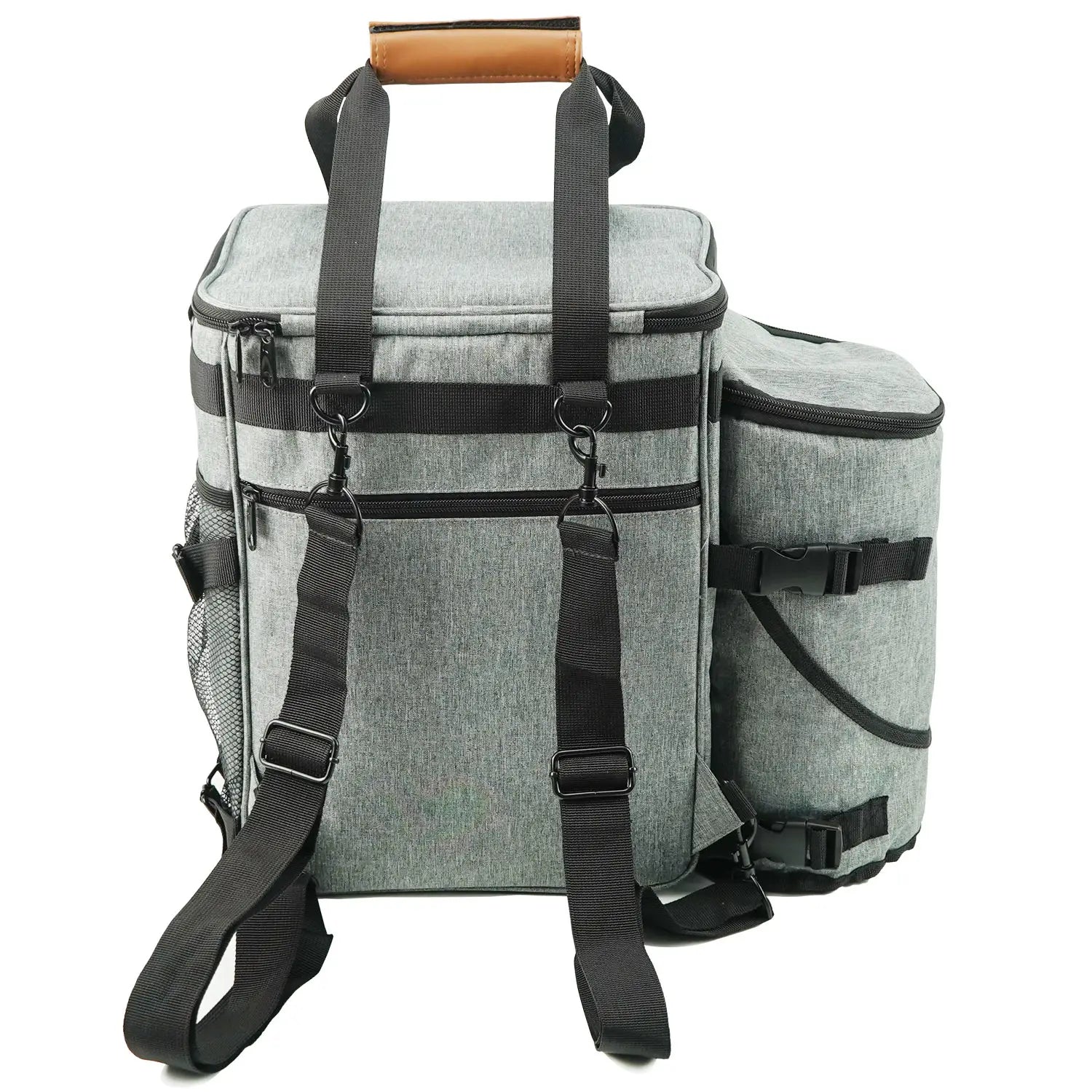 Organisateur de sac à dos isotherme de voyage pour chien à texture grise avec sangles noires et poignée en bois beige, conçu comme sac de voyage pour l’animal et approuvé pour le transport aérien