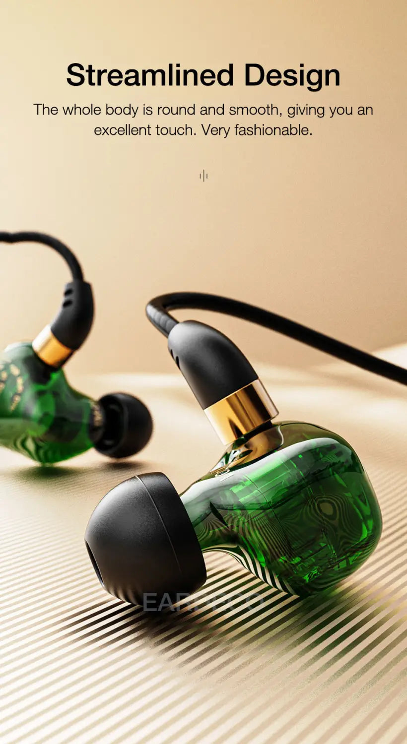 Casque d’écoute filaire vert émeraude avec écouteurs translucides : embouts en silicone noirs et accents dorés pour une utilisation avec micro stéréo intra-auriculaire.