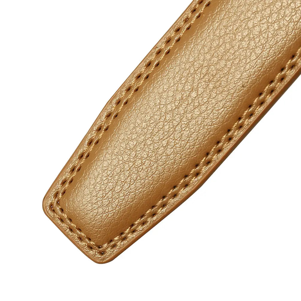 Sangle de ceinture en cuir véritable pour homme de 3,1 cm, avec boucle de ceinture en cuir beige (tan) présentant une surface texturée et une couture précise le long des bords.