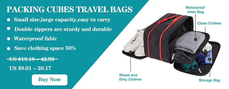Sac de compression noir et rouge en tissu imperméable, à fermeture à double zip, conçu comme des sacs de stockage sous vide avec pompe manuelle pour la literie et les vêtements.