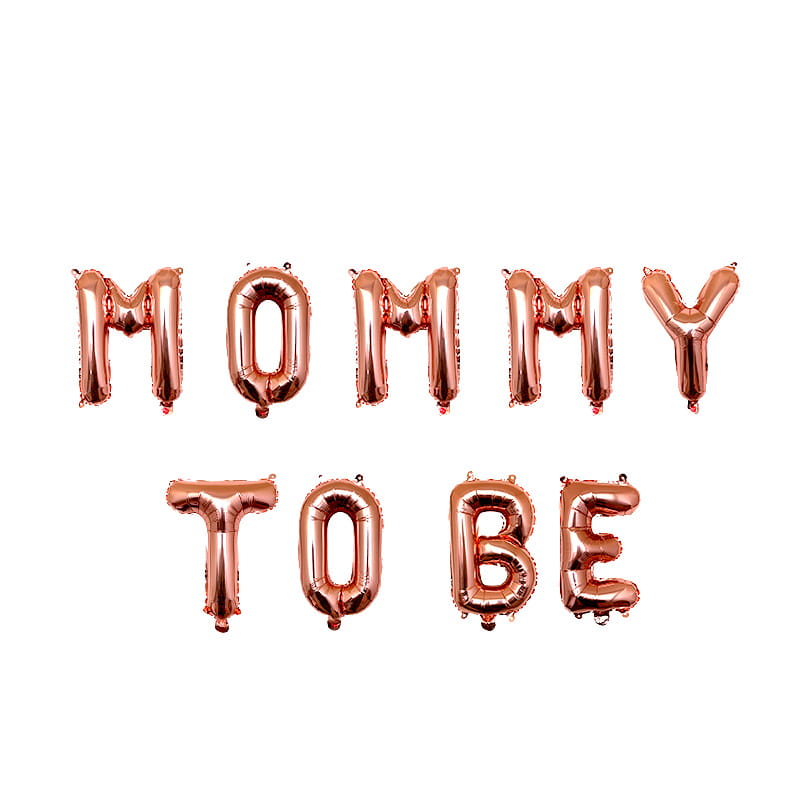 Ballons en feuille rose gold en ensemble de lettres formant « maman pour bientôt » pour la décoration de baby shower.