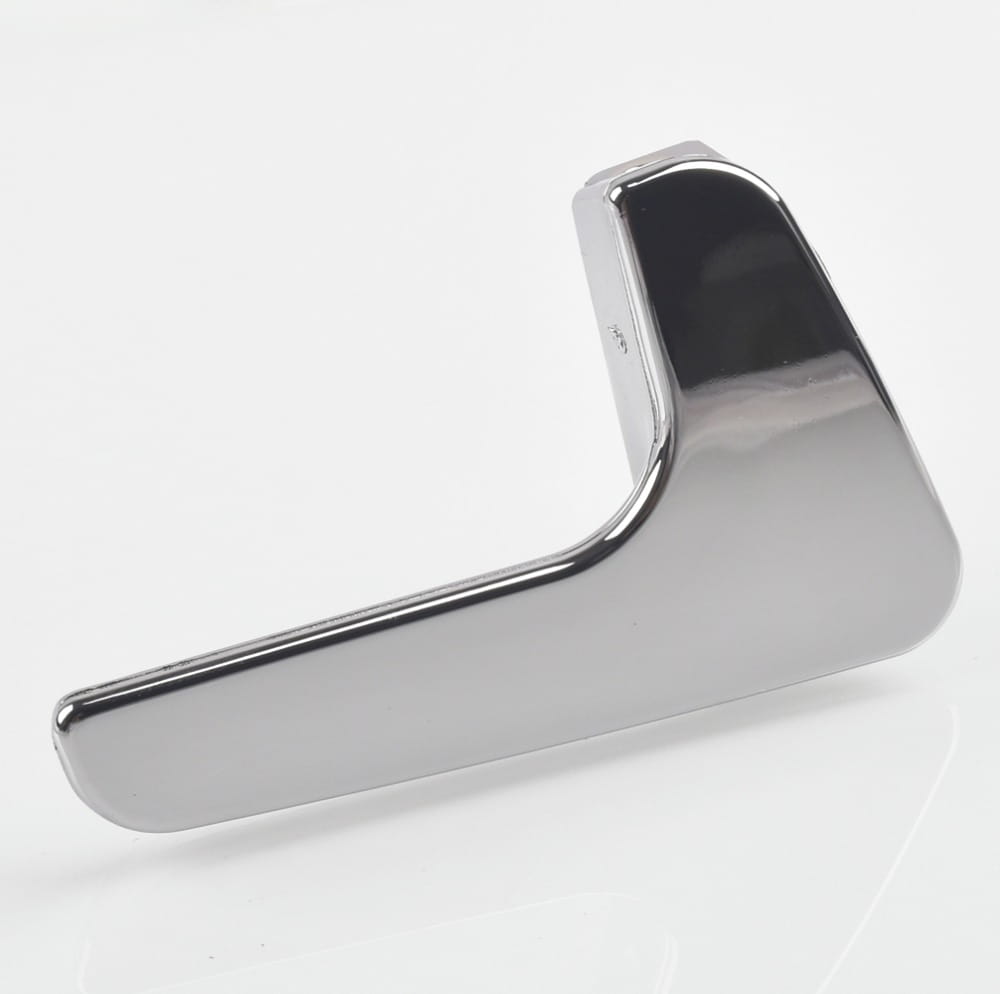 Remplacement de la poignée de porte intérieure en chrome pour Seat Cordoba Ibiza, présentant un design moderne et épuré.