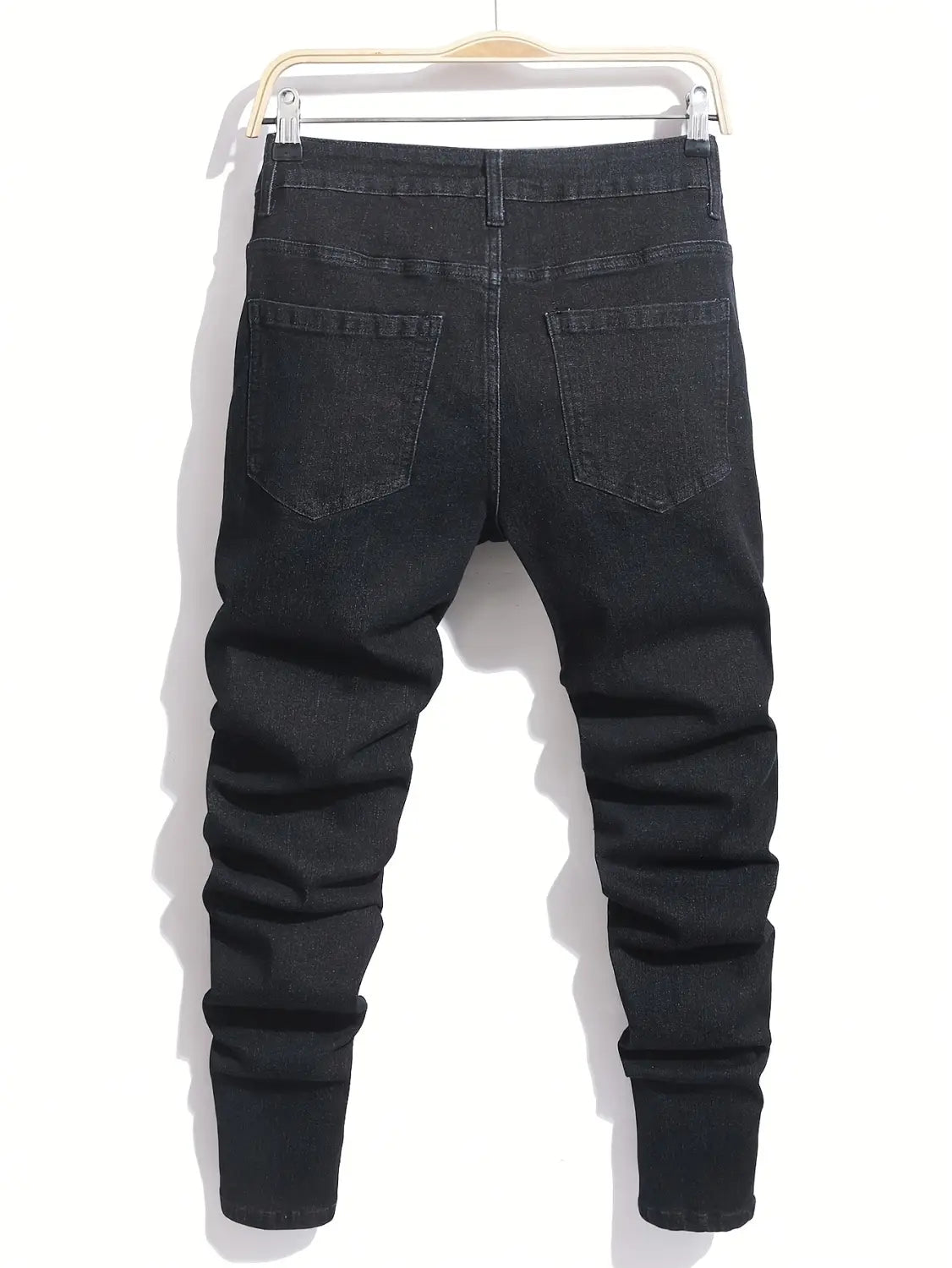 Schwarze Denim-Herren-Ripped-Skinny-Bikerjeans mit Slim-Fit und umgeschlagenen Umschlägen sowie grauen bestickten Streetwear-Details.