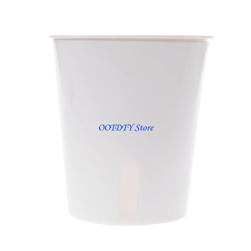 わずかな光沢のある白色の使い捨て紙コップで、側面に「ootdy store」と印字された青色の文字があり、自動給水式の花用プランター(プラスチック製)として白色で示されています。