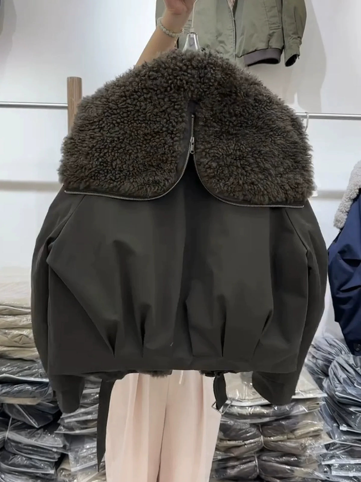 Winter Fashion Faux Fur Collar Padded Jacket Women Army Green Oversized Warm Thick Coat Drawstring Waist Streetwear Chic Tops
