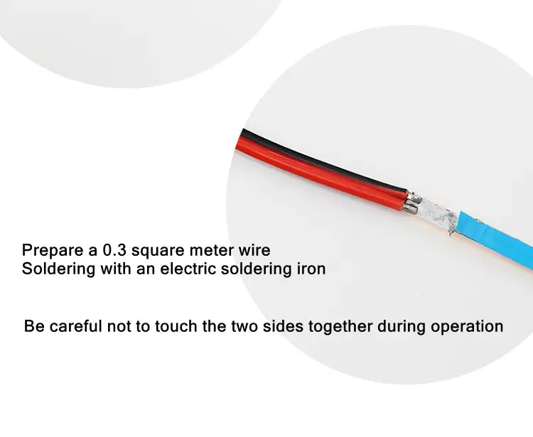 Cable eléctrico aislado rojo y negro con extremos metálicos plateados expuestos, parcialmente fijados con cinta adhesiva azul para decoración del hogar de bricolaje con tira LED COB ultrafina.