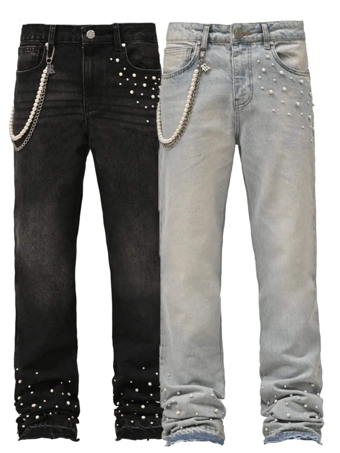 Gestapelte, mit Perlen besetzte gerade Jeans mit geradem Bein in Schwarz und Hellwasch-Denim, mit perlenartigen Schmucknieten entlang der Seiten der Taschen und an den Bündchen.