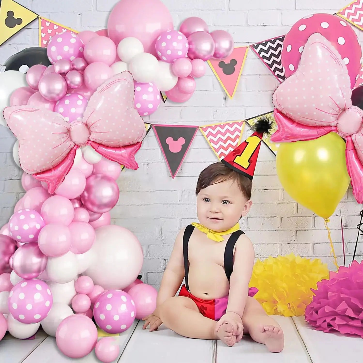 Kit de arco de globos con lazo rosa y blanco con lunares, que incluye grandes adornos en forma de lazo para decoración de fiesta.