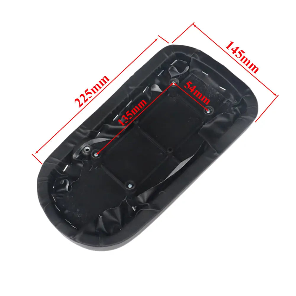 conjunto de almohadilla del respaldo del asiento trasero de patinete eléctrico de plástico negro que muestra contornos moldeados y herrajes de montaje en el lado posterior