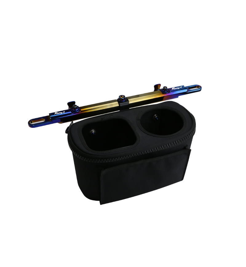 Ensemble de support de téléphone pour guidon de moto avec barre d’équilibre en tissu noir, comprenant deux compartiments circulaires pour porte-tasse et une barre métallique aux couleurs arc-en-ciel sur le dessus