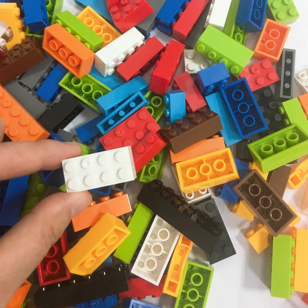 Random DIY Creative Building Blocks Bulk Set Urban Classic Building Blocks Assembled Birthday Gift Children's Educational Toys