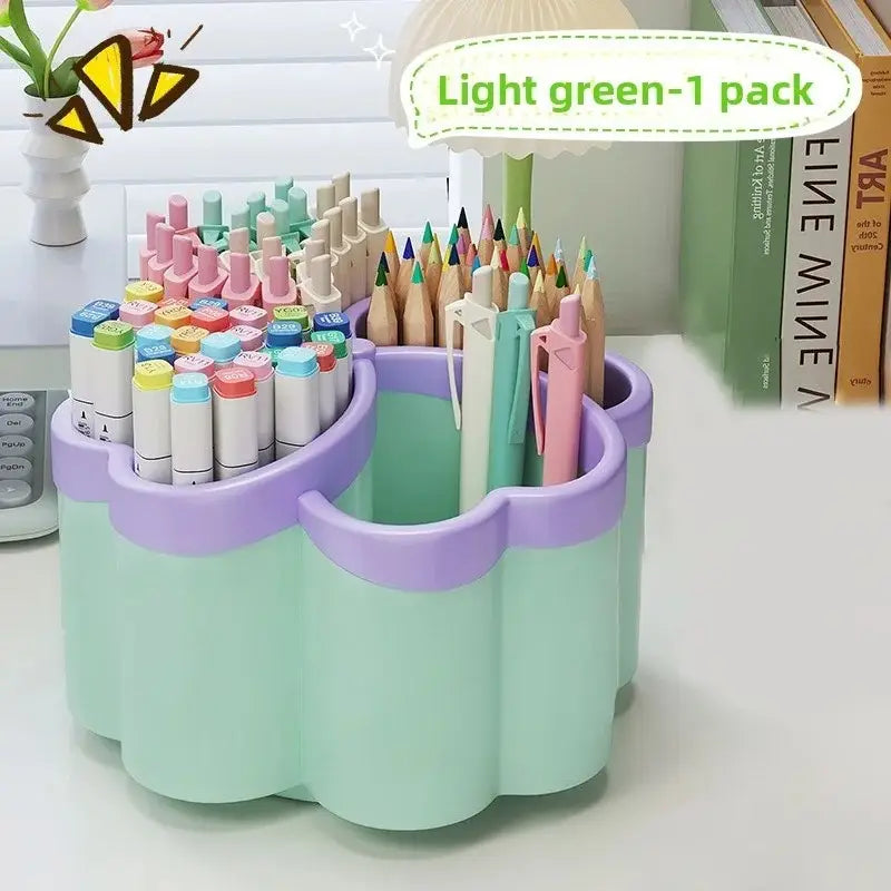Pastellgrüner und lavendelfarbener Kunststoff-Wolken-Schreibtischorganizer mit gezackten Kanten und vier Fächern zur Aufbewahrung farbiger Marker, Bleistifte und Stifte.