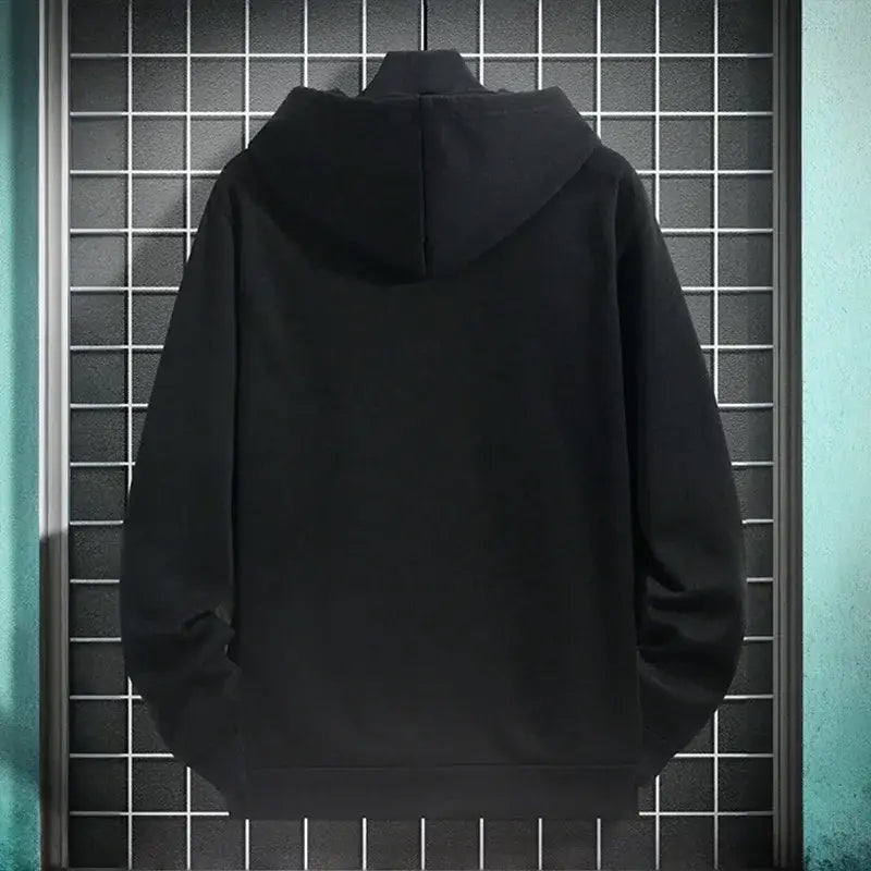 Herren-Winter-Casual-Kapuzenpullover in Schwarz mit weichem, glattem Stoff und schlichter Gestaltung.
