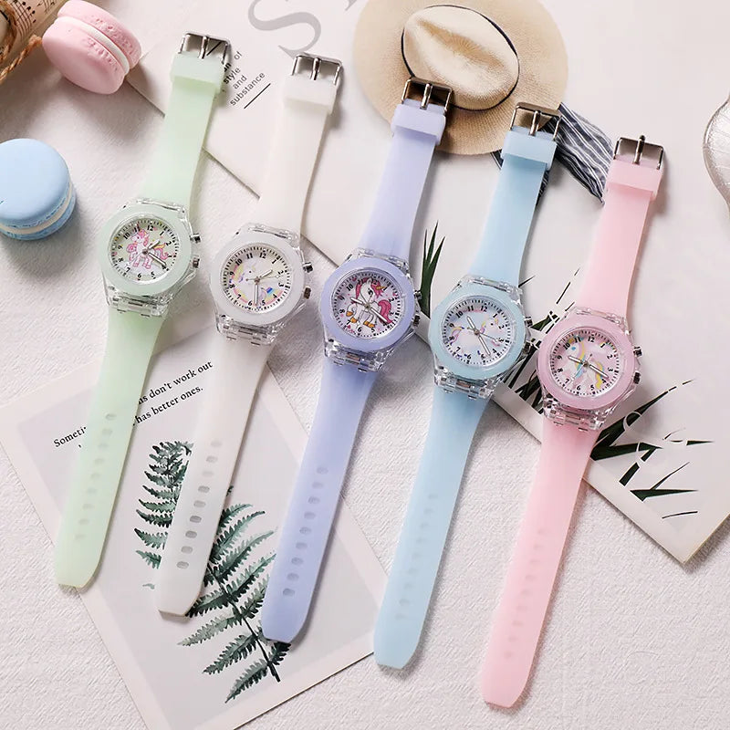 UTHAI C22 Kids's Watch Watches Glow at Night Quartz DIGITAL CLOCK Silicone Band Cute Girls Primary School