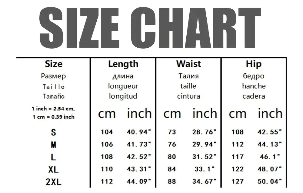 Größentabelle für Herren-Cargo-Hosen, leger, mit mehreren Taschen, mit Maßangaben in Zentimetern und Zoll über die Größen S bis 2XL, mit mehrsprachigen Labels in Russisch, Französisch, Spanisch und Englisch.