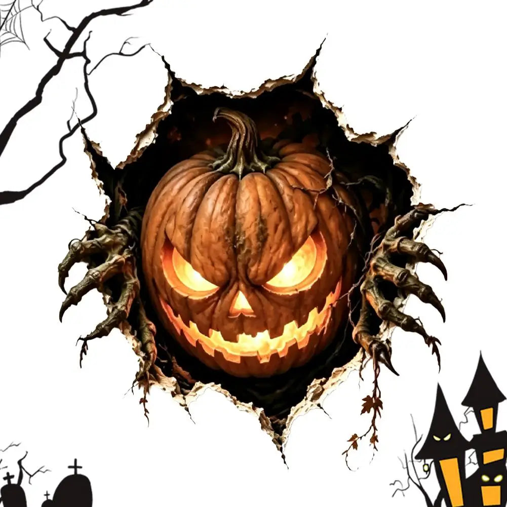Une citrouille orange lumineuse au visage sculpté menaçant éclate à travers un mur déchiré et dentelé sur un autocollant mural 3D pour Halloween en papier, conçu pour une décoration effrayante.