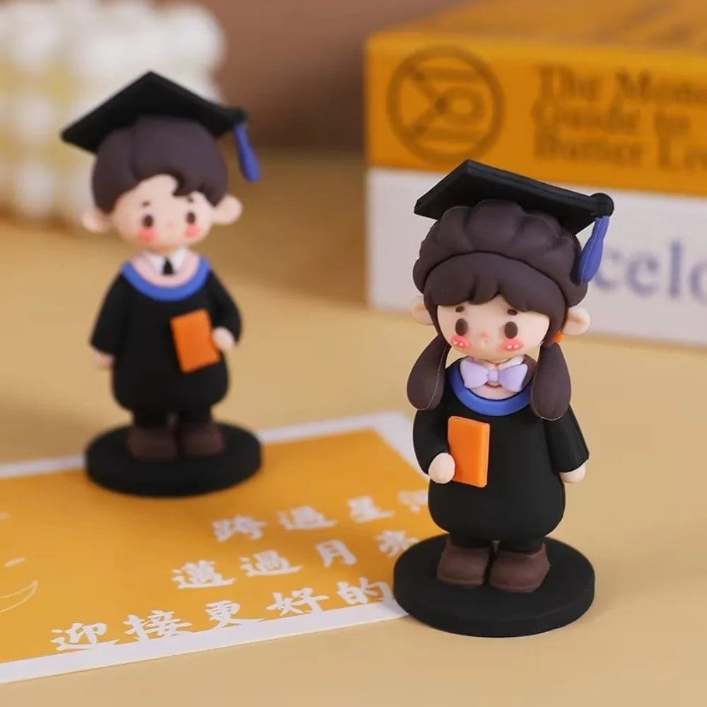 Bachelor's Doll Graduation Cake Topper Cartoon Style 3D Design Graduate Cake Figurine Cute Figurines Graduation Ornament Decor