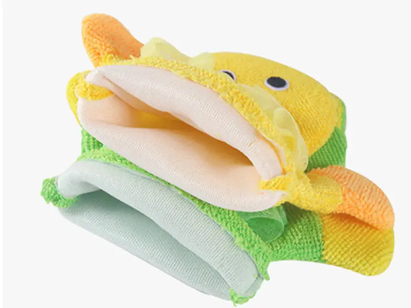 Gelbe und grüne Plüsch-Badewaschhandschuh für Babys in Dinosaurierform, aus weichem, strukturiertem Stoff mit orangefarbenen Akzenten, für die Verwendung als Bade-/Duschhandtuch.