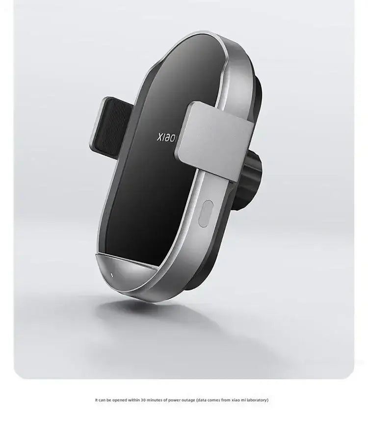 Cargador inalámbrico para coche Xiaomi de 50 W en plata y negro, con un diseño curvado elegante para una carga rápida y un montaje seguro.