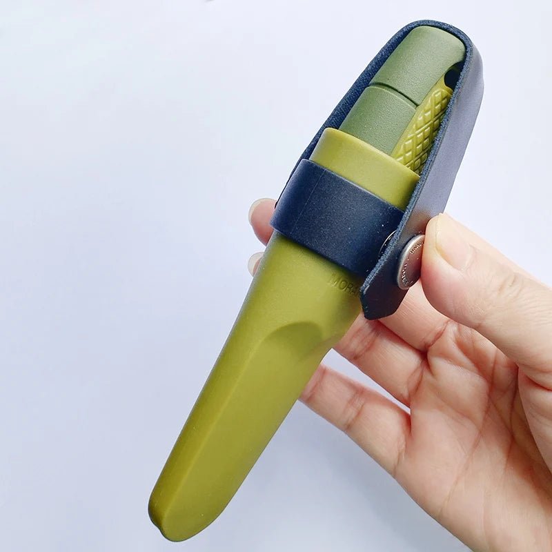 Kitchen tools, fruit peeling knife, stainless steel blade, plastic handle, outdoor camping climbing EDC tool ﻿