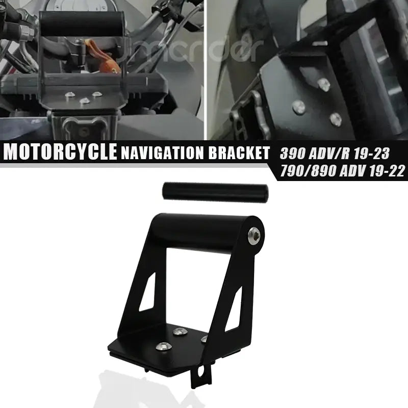 Navigationshalterung aus schwarzem Metall mit schlankem, kantigem Design und Befestigungsmaterial für die Modelle KTM 390 790 890 Adventure, dargestellt von der Rückseite.