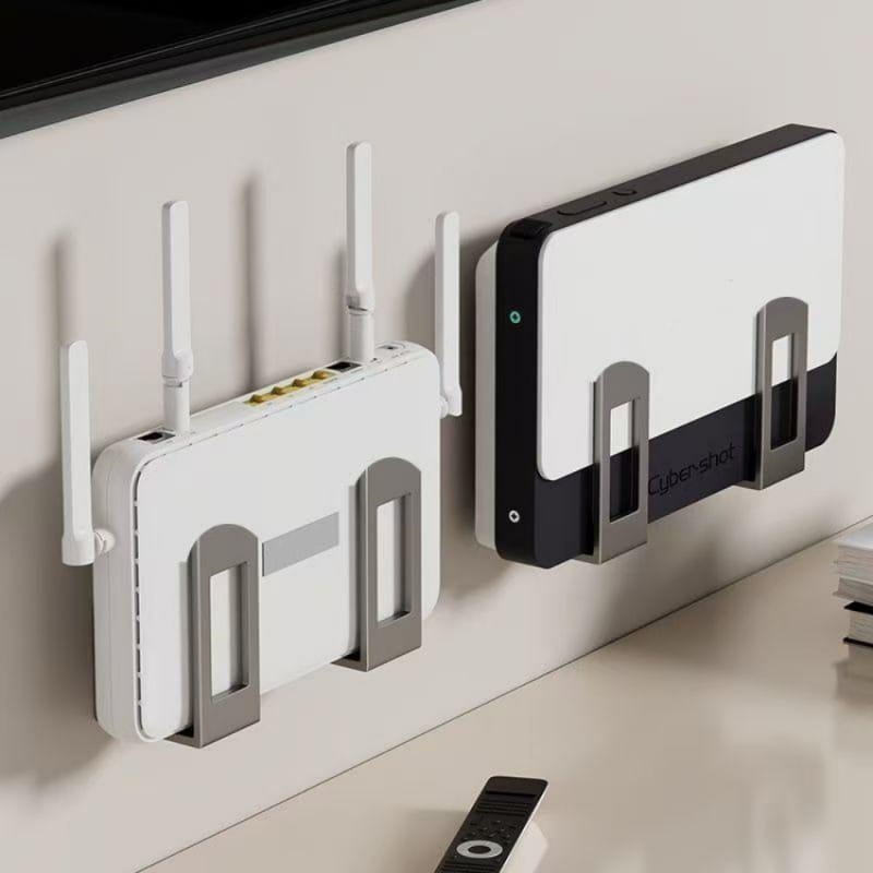 deux boîtes de rangement pour routeur murales minimalistes et élégantes, montées au mur, en blanc et noir, avec des accents argentés, présentant une conception de cloison murale et une dissipation thermique pour un refroidissement efficace.