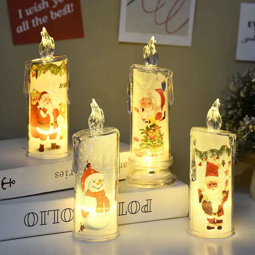 vier beleuchtete Glas-Weihnachtskerzenlaternen mit niedlichen, festlichen Designs, eingebauten, bedruckten LEDs mit warm leuchtenden Innenbereichen, in einer LED-Weihnachtskerze, niedliche Feiertagsdekoration ohne offenes Feuer