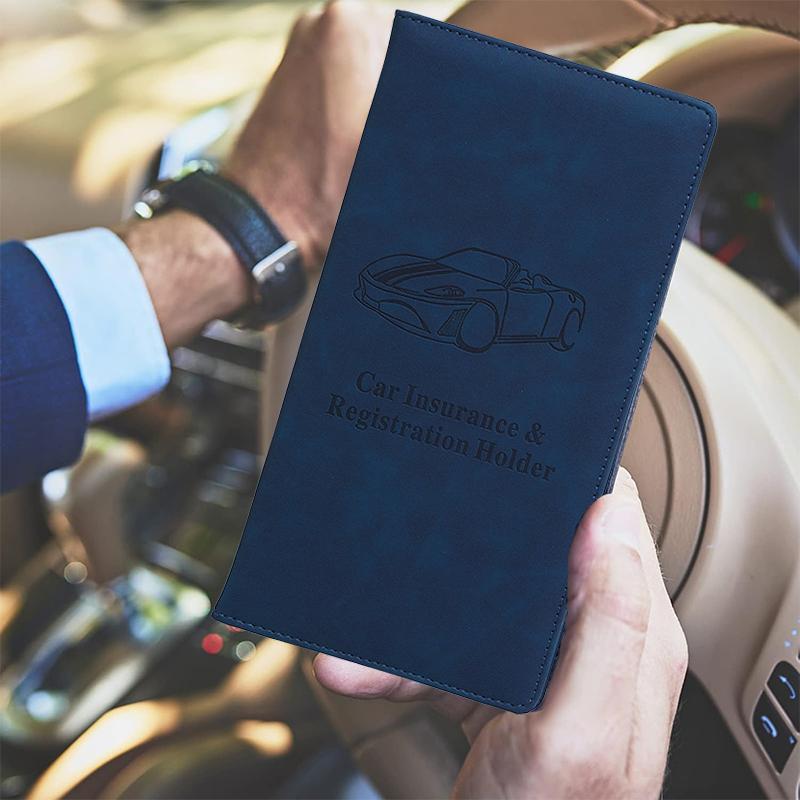 dunkelblauer Leder-KFZ-Dokumentenhalter- und Versicherungsorganizer mit einem dezente eingeprägten Sportwagen-Design.