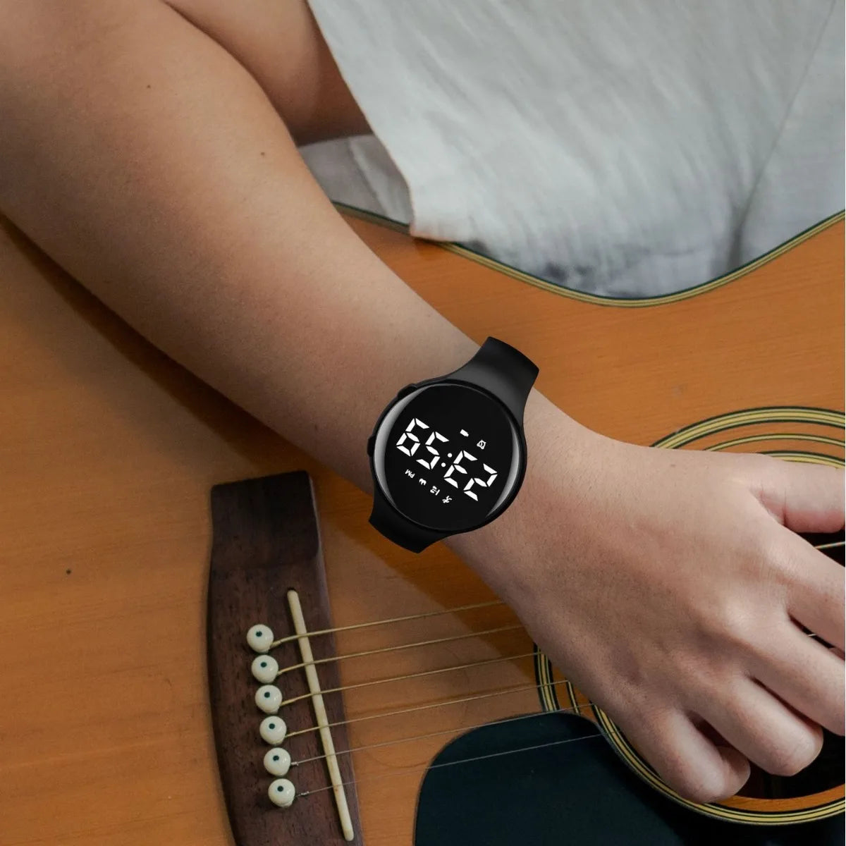 Boys Student Sports Watch, Vibration Silent Alarm, Waterproof Swimming, Pedometer, No APP, Electronic Wristband for Kids Teenage