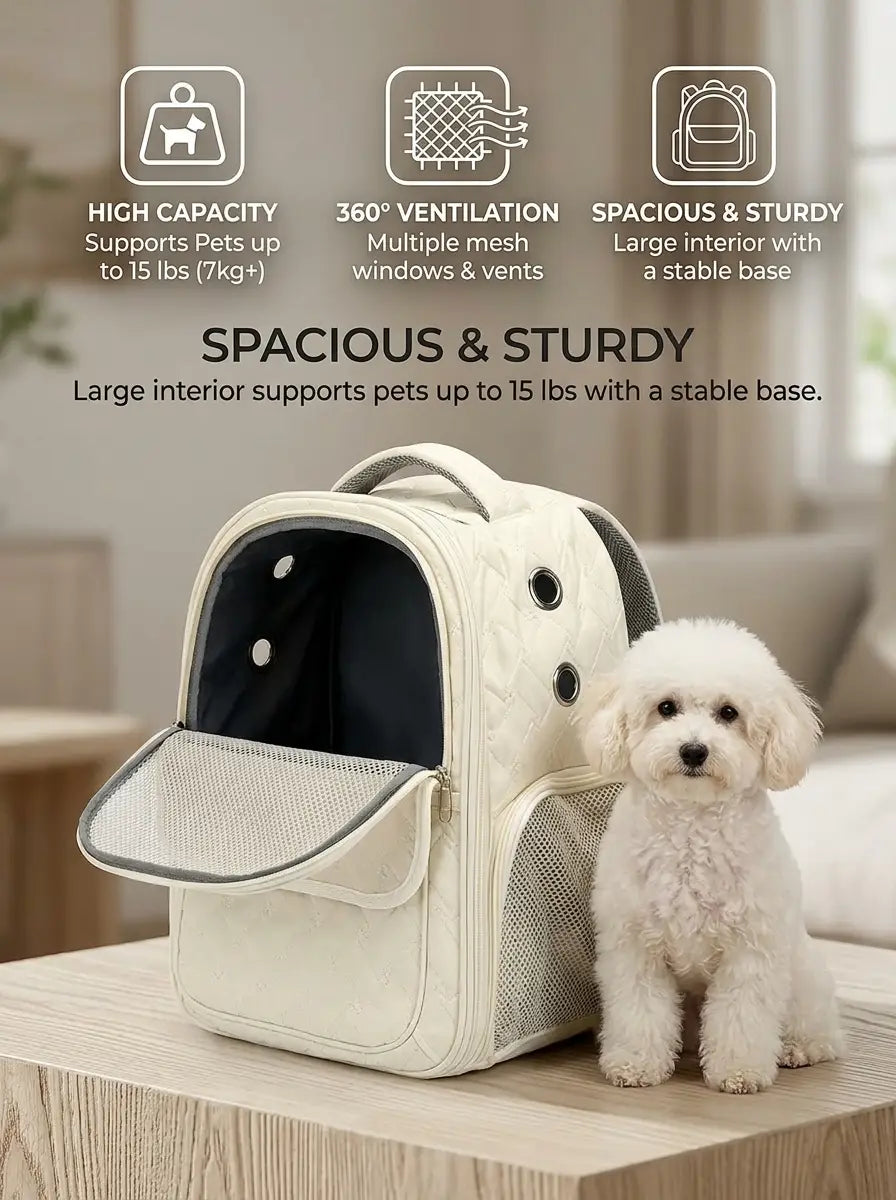 Mochila transportadora acolchada para mascotas de color crema con ventanas de malla y ventilación, diseñada para perros pequeños de hasta 15 libras.