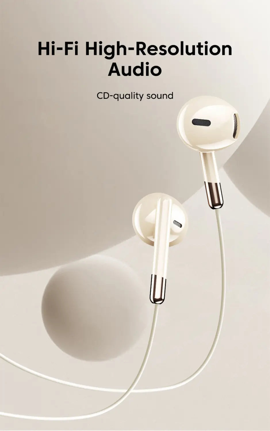 Weiße kabelgebundene In-Ear-Kopfhörer mit Lautstärkeregelung, mit einem eleganten minimalistischen Design und metallischen Akzenten an den Stielen.