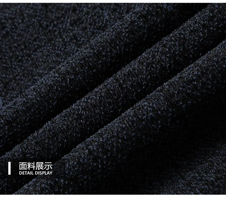 Tejido de mezcla de lana negro con textura y apariencia esponjosa, que se incluye en el cuello de piel de invierno del abrigo tipo gabardina de mezcla de lana para hombre.