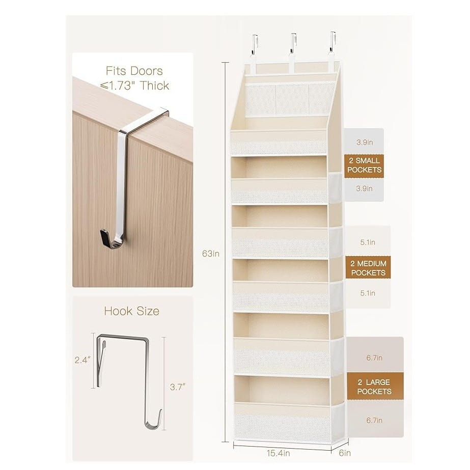 organisateur suspendu pour rangement à plusieurs compartiments au-dessus de la porte, en tissu beige, avec six poches de tailles variées pour un rangement domestique polyvalent.