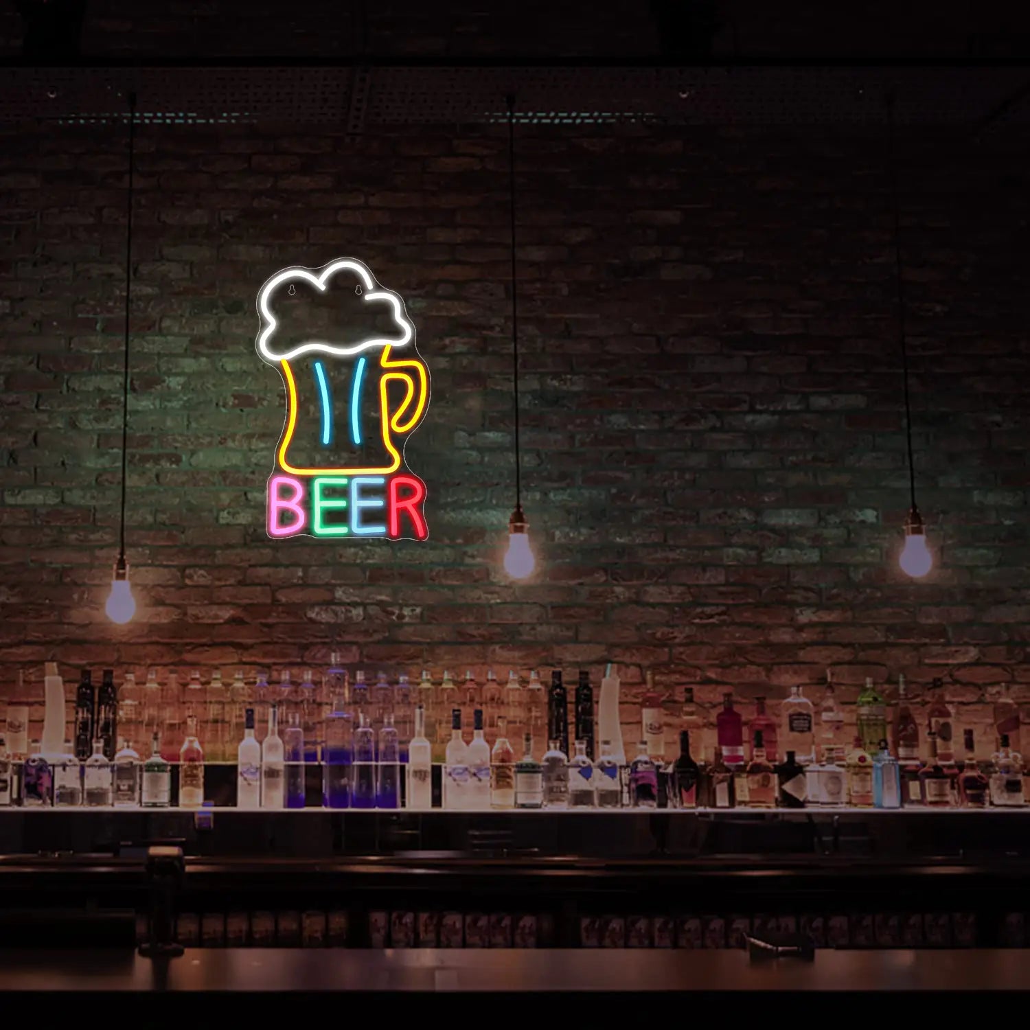 Enseigne murale LED au néon vibrante présentant une chope de bière lumineuse et colorée ainsi que le mot bière, conçue pour la décoration de bar et de cave à hommes.