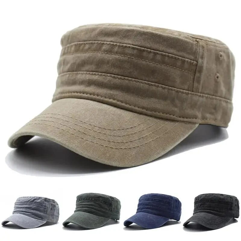 Une casquette militaire en coton beige au style vintage, avec une visière plate et des panneaux cousus.