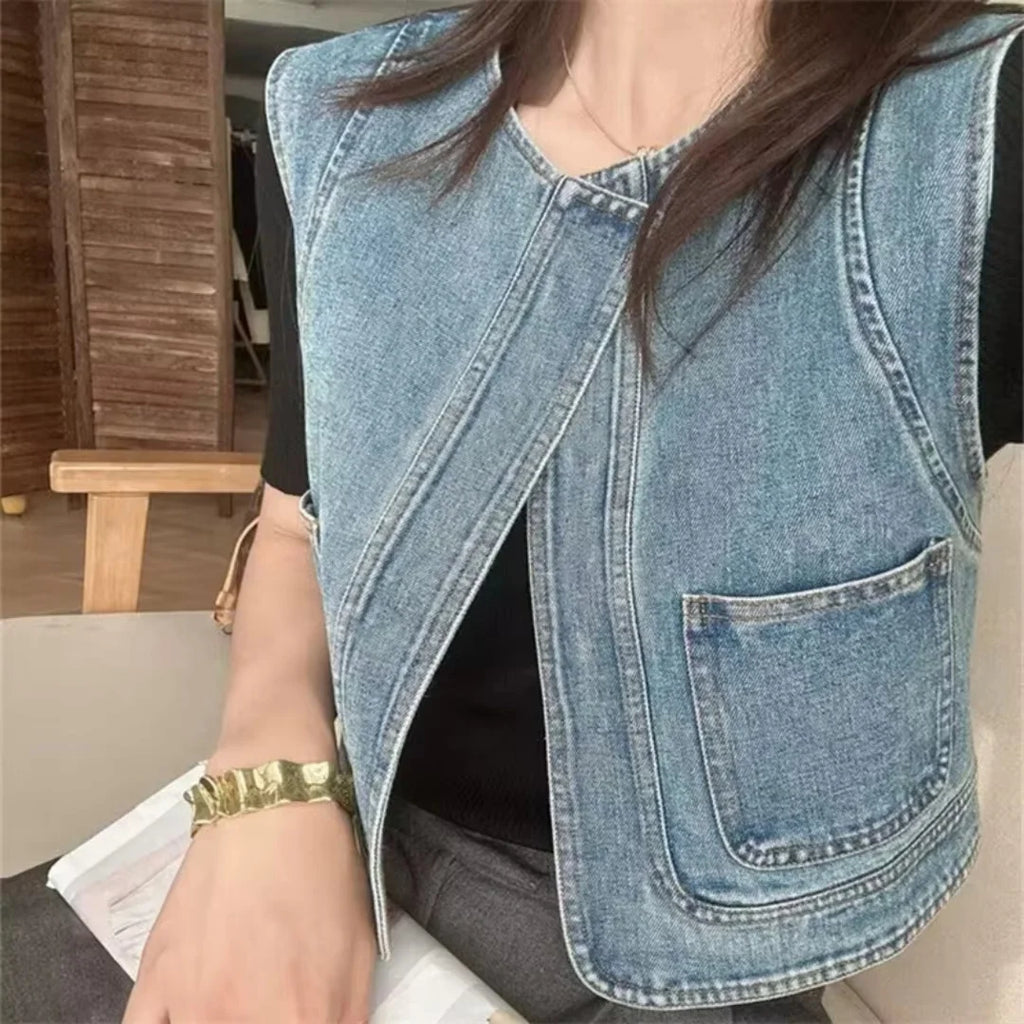 Denim Vest Ladies Clothes Sleeveless Round Neck Pocket Casual Top Waistcoat Streetwear Fashion Vest For Women 2026 Spring Summer