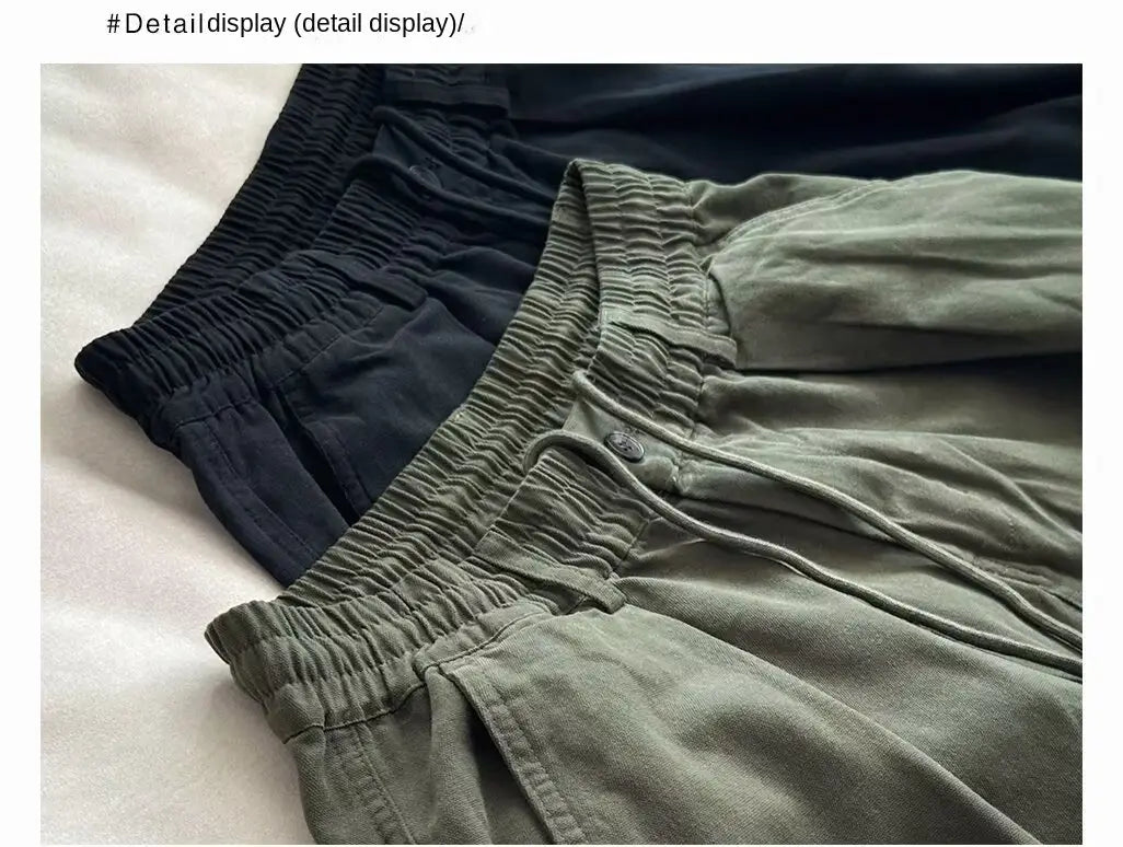 Pantalones cargo de sarga de algodón verde oliva para hombre con corte holgado, cinturilla elástica con cierre mediante botones y detalle de cordón