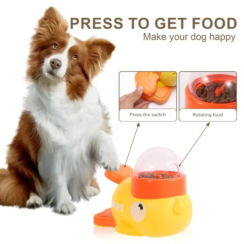 Distributeur automatique pour animaux de compagnie en forme de poisson jaune, avec des touches orange et un couvercle transparent en forme de dôme, conçu comme un jouet pour chat automatique et de type distributeur automatique.