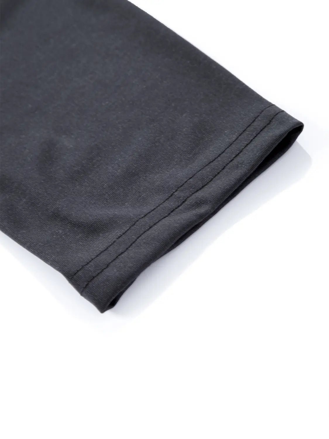T-shirt à manches longues col rond à évacuation de l’humidité pour hommes, noir, en manches en tissu, avec une bordure inférieure double surpiquée soignée